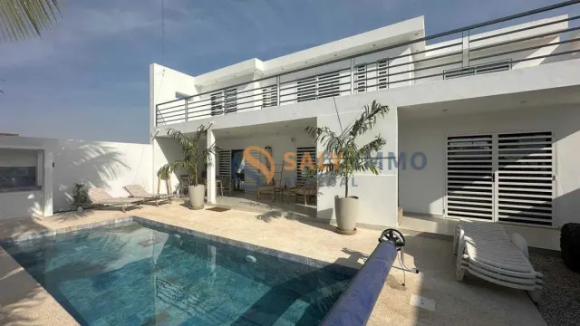 Réf : VSO417 Villa à Somone — 241 m², piscine