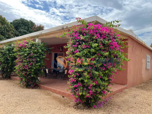 Réf : VGU409 Villa à Nguérigne — 170 m², piscine