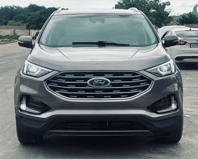 Ford Edge Titanium — 2019