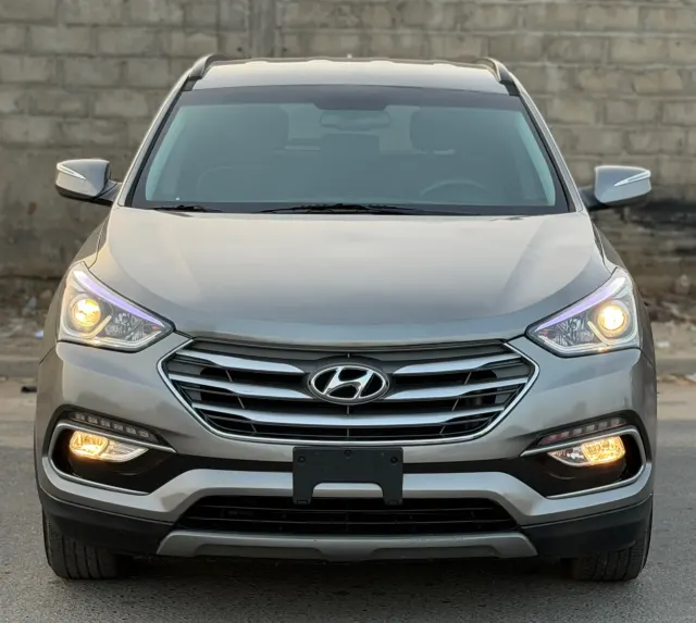 Hyundai Santa Fe — 2018