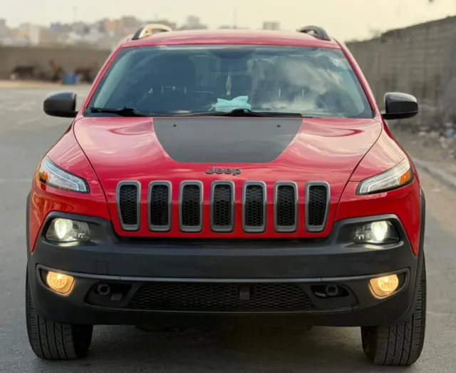 Jeep Cherokee Trail Walk — 2017