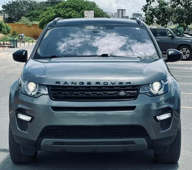 Land Rover Discovery — 2018