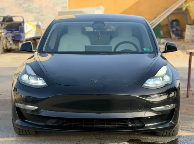 Tesla Model 3 Dual Motor AWD — 2022