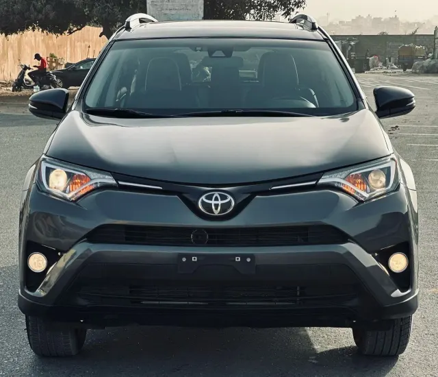 Toyota RAV 4 — 2018