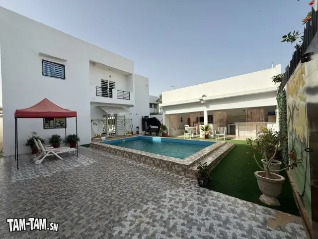 VILLA CONTEMPORAINE NEUVE À VENDRE SALY