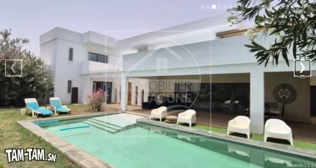 Vente Villa 220 m² à Ngaparou - V3371