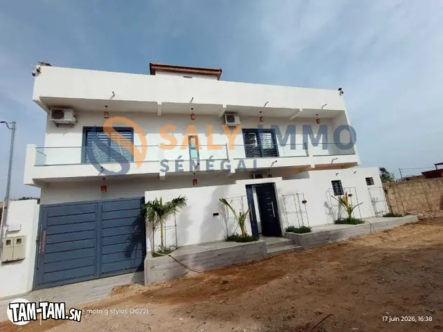Ref : lgu344 Magnifique Villa à louer à NGUERIGNE