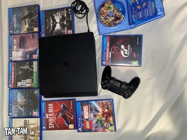 PlayStation 4 simple + cassettes de jeux PS4