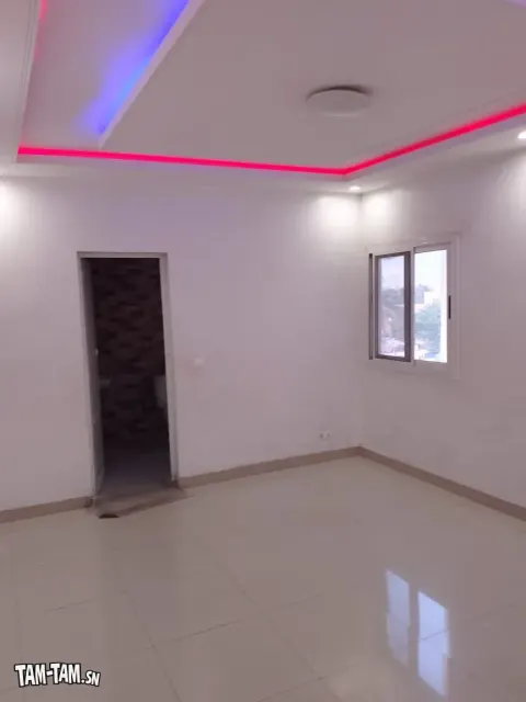 Appartement F4 haut standing à louer à Médina