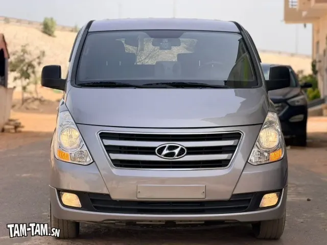 HYUNDAI STAREX 2017