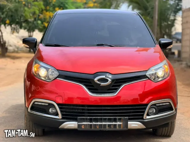 RENAULT QM3 2016