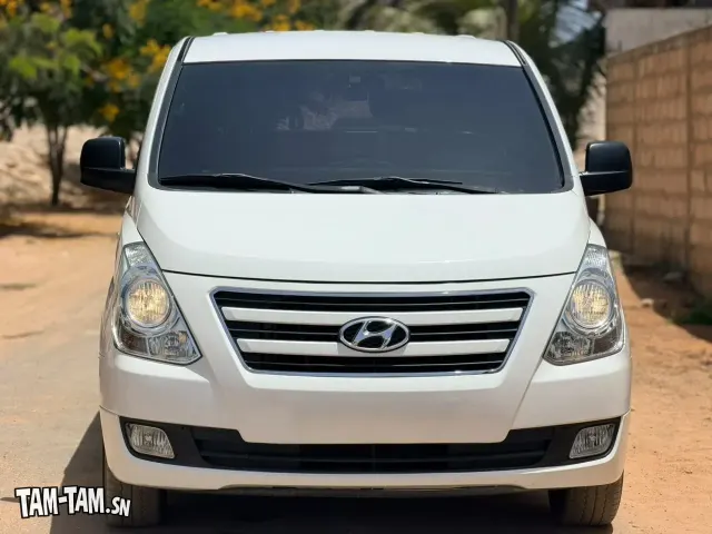 HYUNDAI STAREX 2016