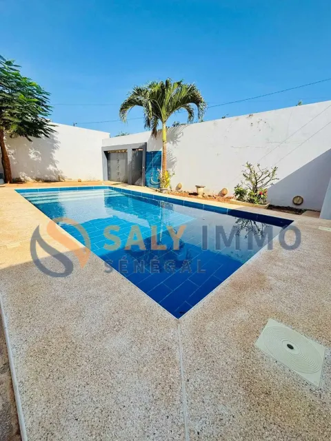 Villa à louer à Somone, piscine