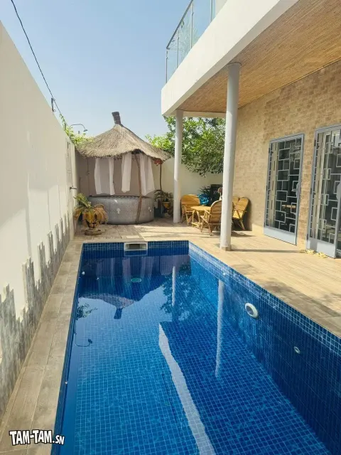 A vendre : Une villa r+1 à Saly Joseph