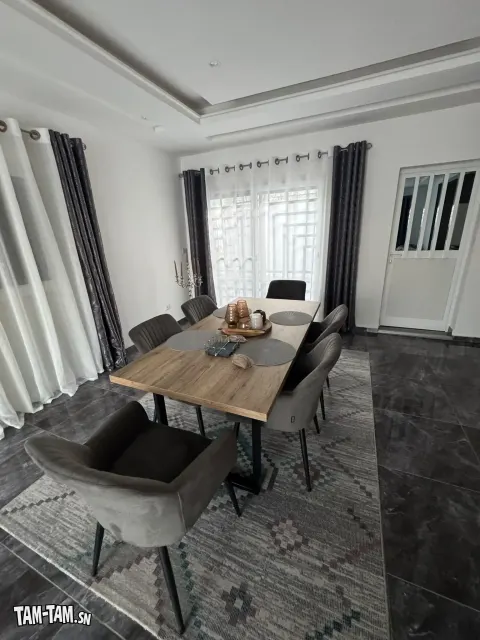 🏡 À VENDRE – VILLA MEUBLÉE À SALY DIAMBAR