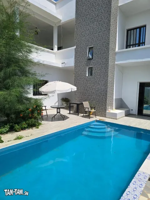 A vendre : Belle villa de 500m² à SALY