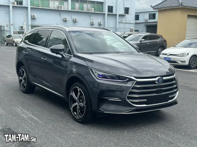 BYD TANG HYBRID