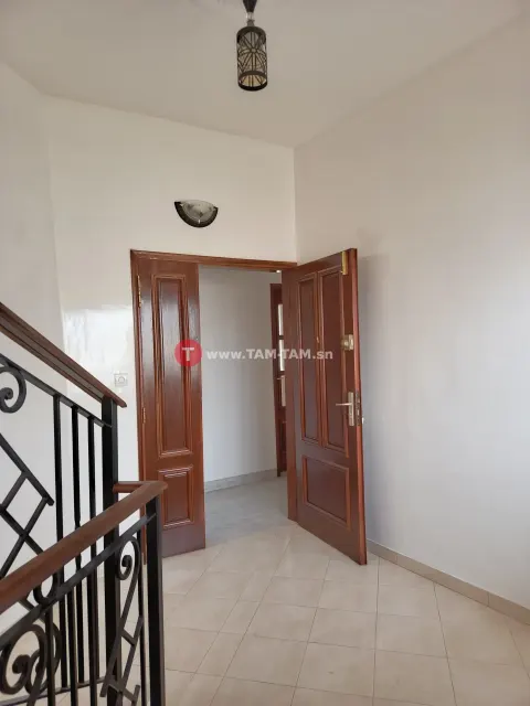 Appartement F4 (3 chambres salon)