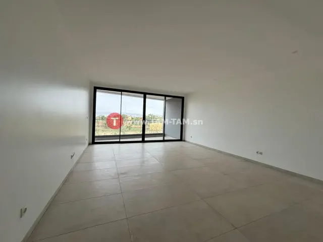 À LOUER – Magnifique Appartement F4 aux Almadies