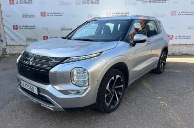 Mitsubishi OUTLANDER 4X4 — 2022