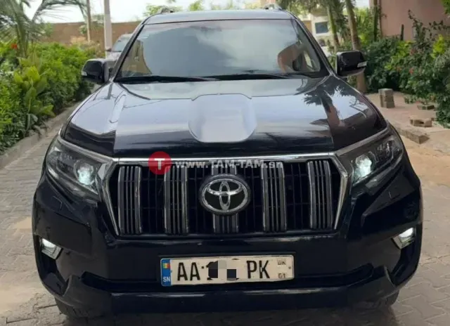 Toyota land cruiser année 2023
