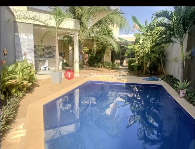 Villa meublée avec titre foncier à Ngaparou