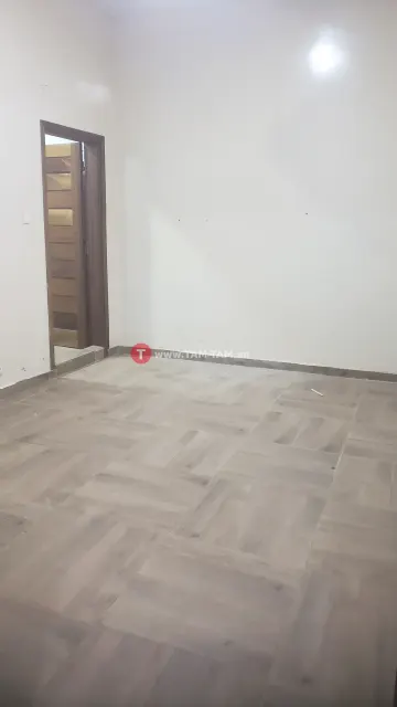 Chambre salle de bain à louer à Ouest-foire