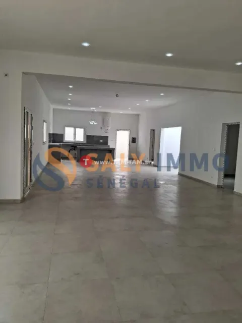 Rèf : VSA659 Villa non meublée à vendre à Saly