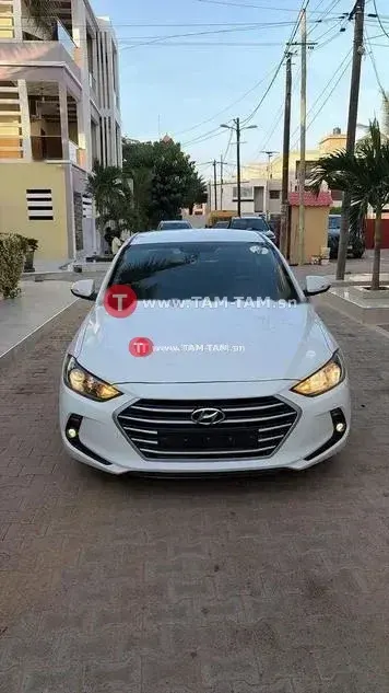 HYUNDAI AVANTE Année 2018