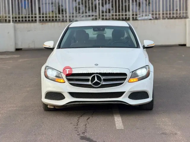 Mersdes C300 année 2017