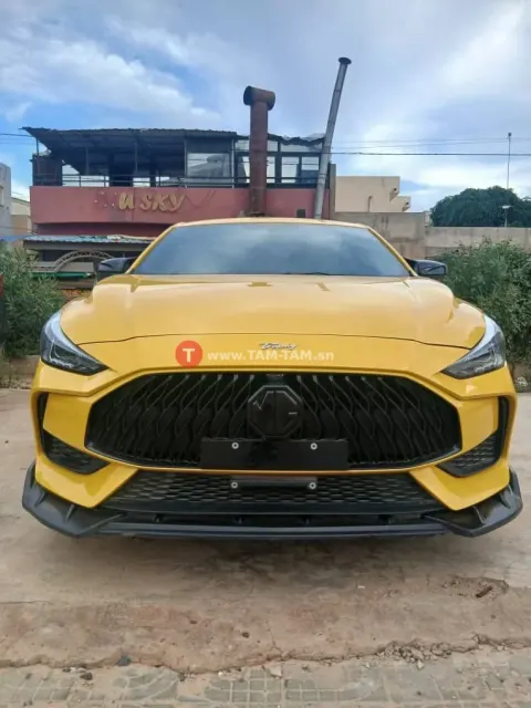 MG 5 SPORT 300 ANNÉE 2021