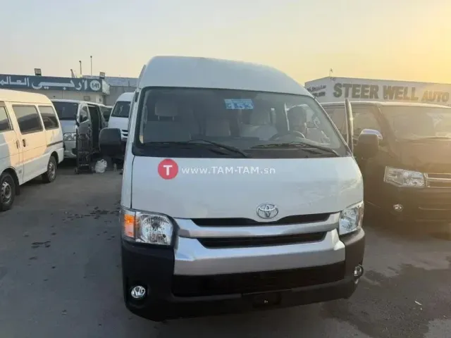 Toyota Hiace 2018