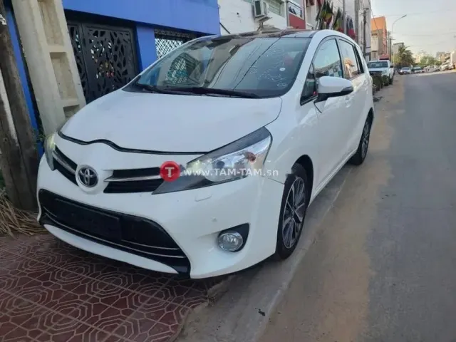 Toyota verso 2016