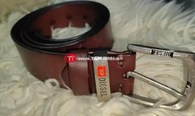 Diesel et Levis ceinture cuir boucle métal logo