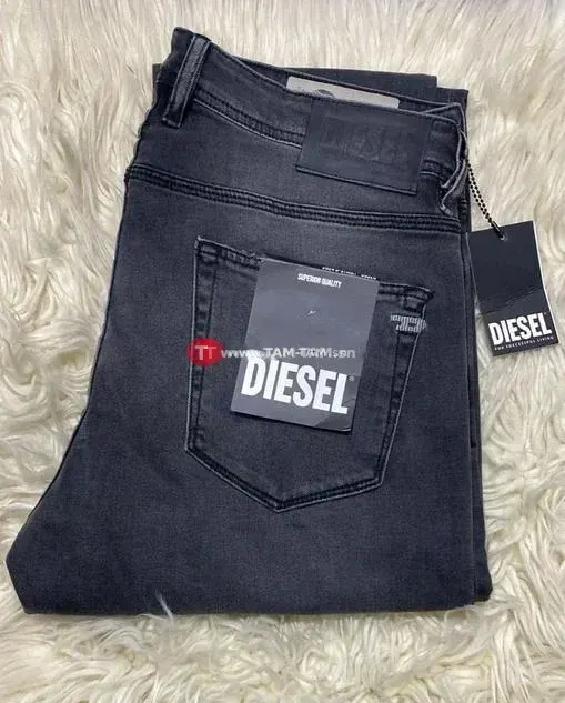 jeans diesel coupe moderne denim robuste
