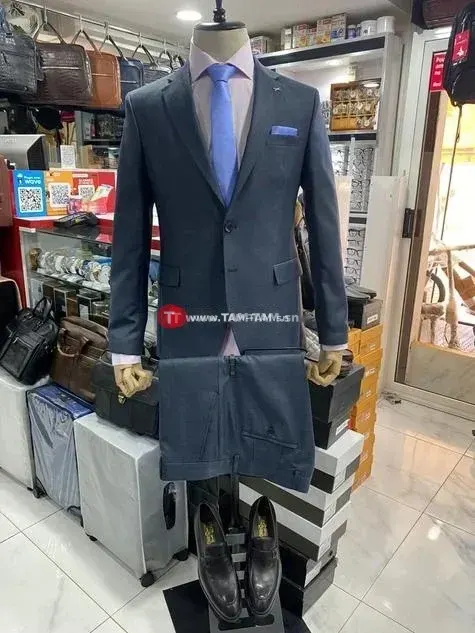Costume ajusté style classique moderne