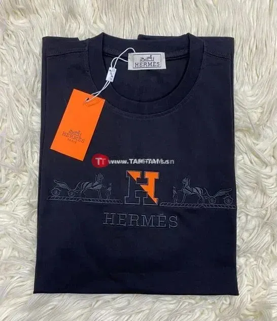 Hermès t-shirt noir luxe confort et style