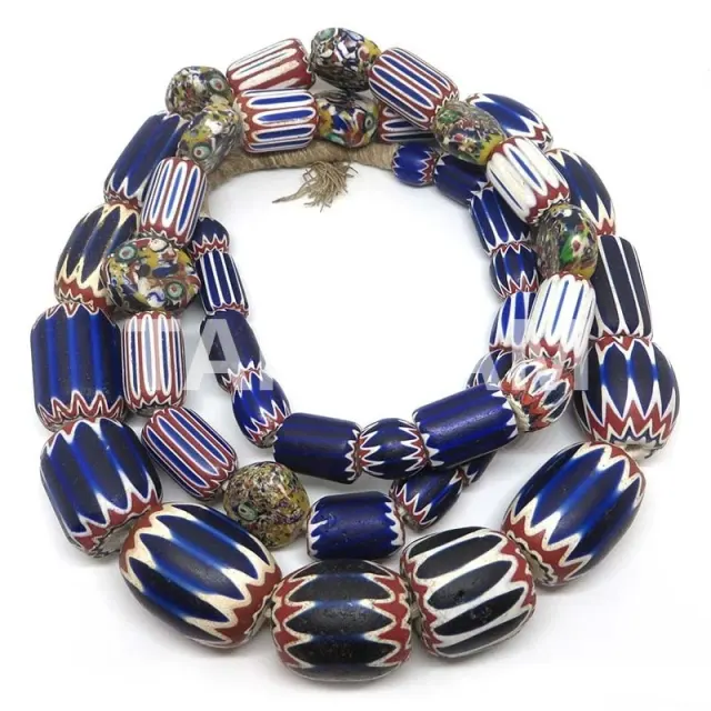 COLLIERS DE PERLES