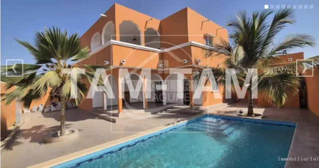 REF : V3331 - Villa de 167 m² à vendre à Warang