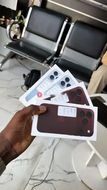 iPhone 18 pro 256 giga scellé neuf
