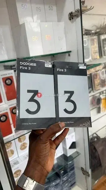 DOOGEE FIRE 3. 5G 64GB scellé