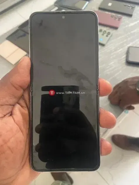 Samsung Galaxy z flip 4 512Go