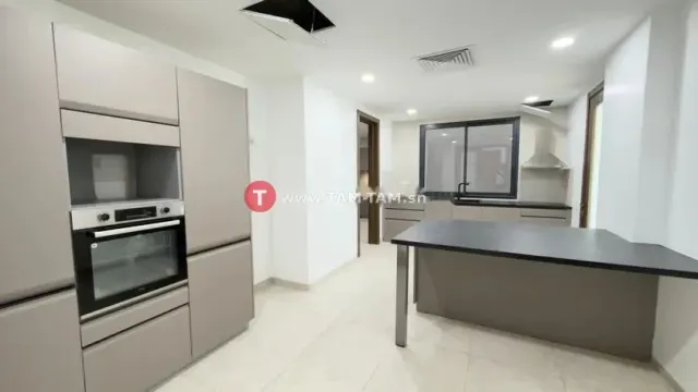 Appartements F6 à louer sur la Corniche Ouakam