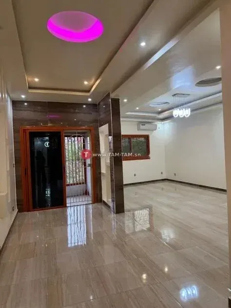 Bel appartement de chambres à louer Almadie