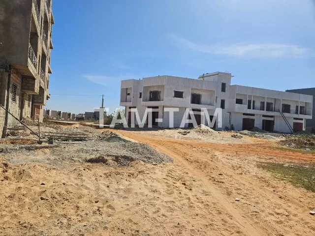 Terrain de 150m² TF à vendre ALMADIE 2 cité Douane