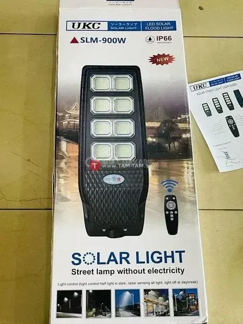 Lampadaire Solaire UKC SLM 900W avec support