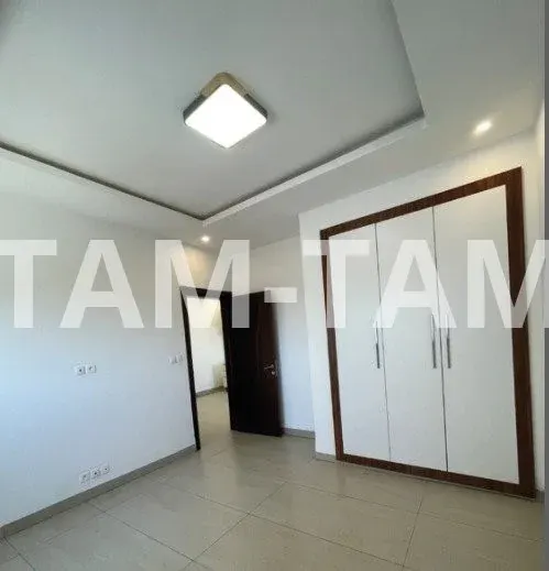 ORCHIDE : Appartement F4 à louer au 1ème étage NGOR VIRAGE