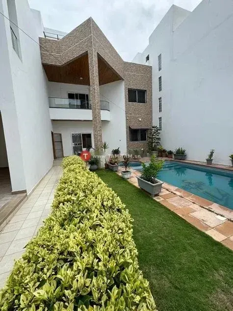 Location sublime villa F6 Alemadies