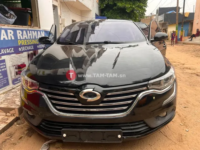 RENAULT SM6 2016