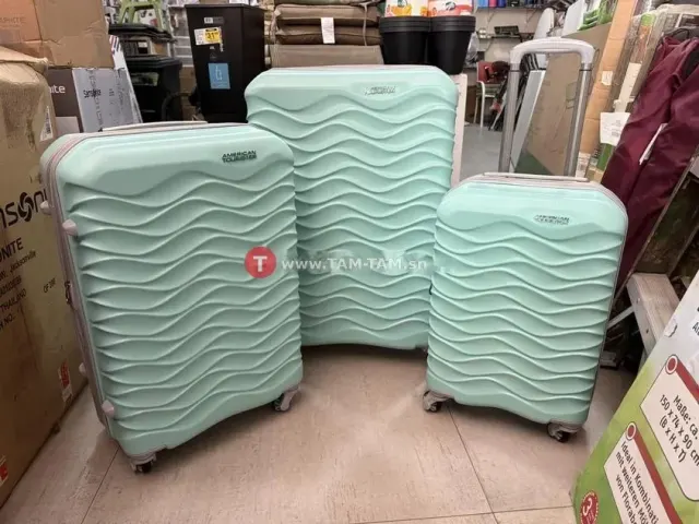 Set de 3 valises AMERICAN TOURISTER rigide avec code